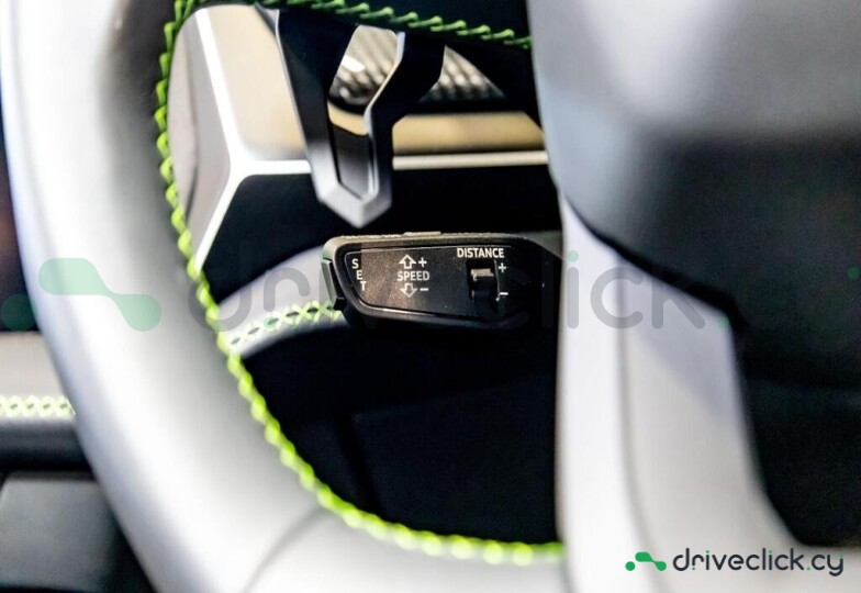 Lamborghini Urus Green