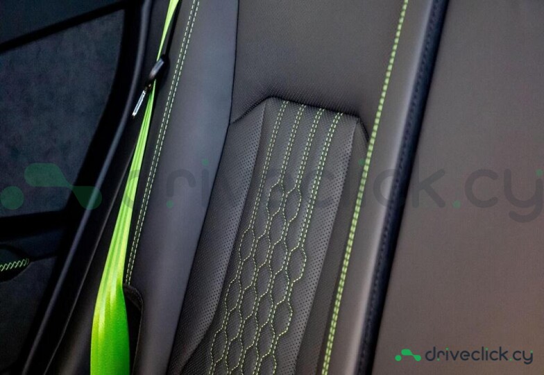 Lamborghini Urus Green