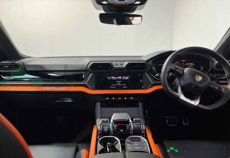 Lamborghini Urus Blue