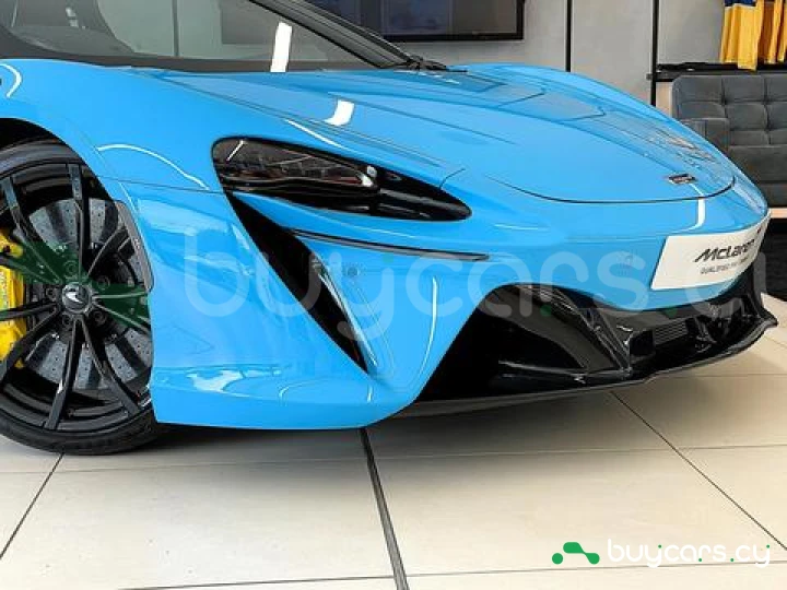 McLaren Artura Синий