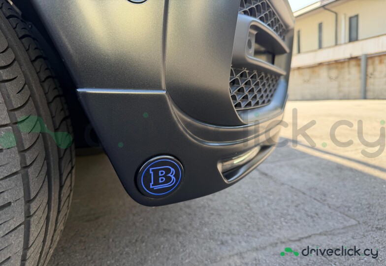 Mercedes G-class Black