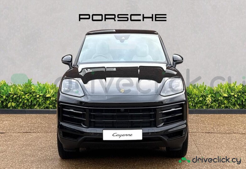 Porsche Cayenne Black