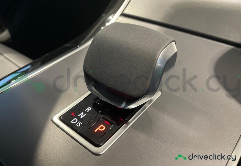 Land Rover Range Rover Velar White