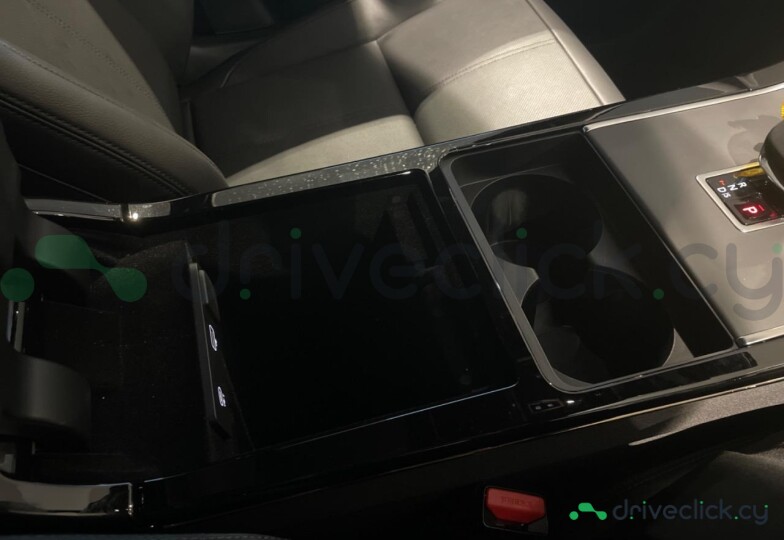 Land Rover Range Rover Velar White
