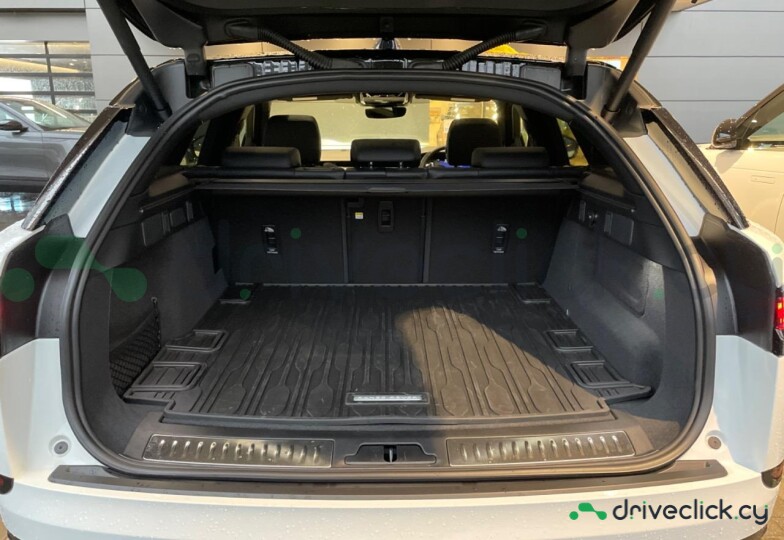 Land Rover Range Rover Velar White