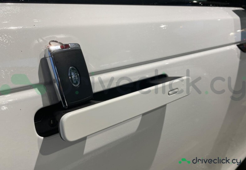 Land Rover Range Rover Velar White