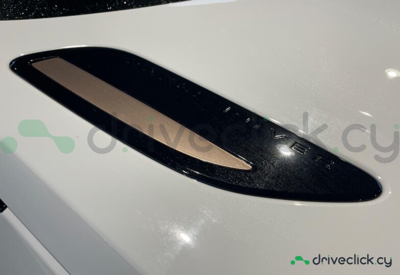 Land Rover Range Rover Velar White