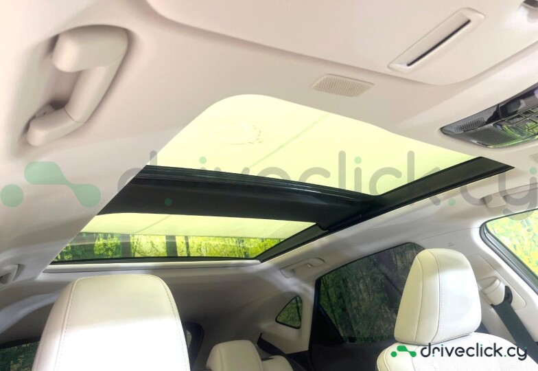 Lexus NX Белый