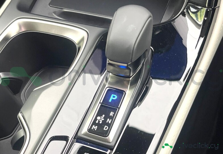 Lexus NX Белый