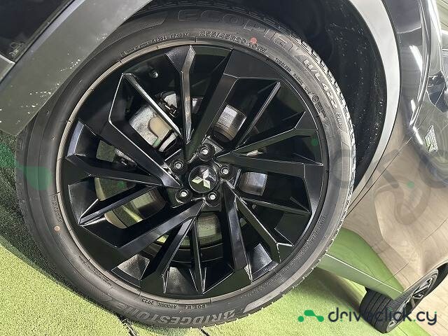 Mitsubishi Outlander Black