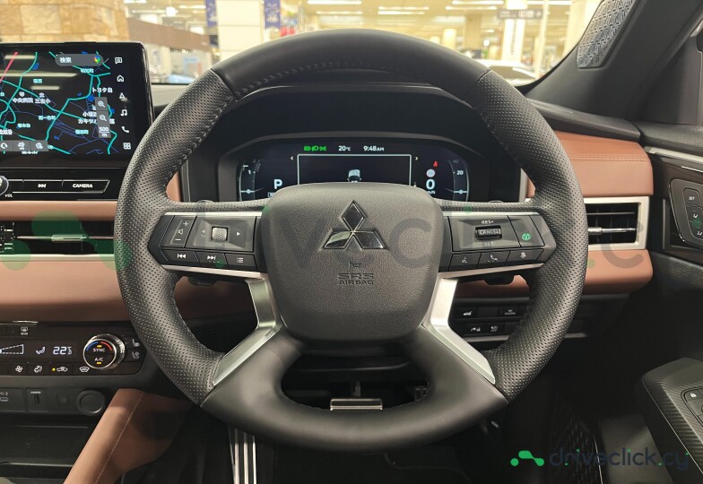 Mitsubishi Outlander White