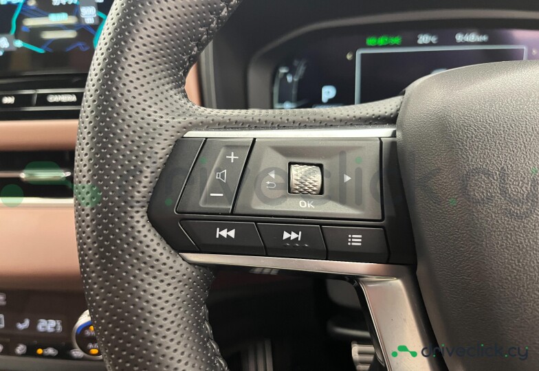 Mitsubishi Outlander White