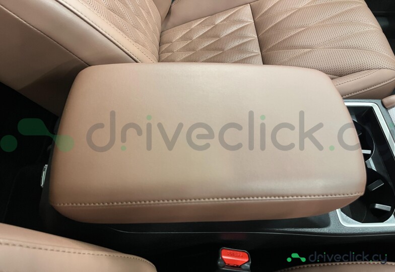Mitsubishi Outlander White