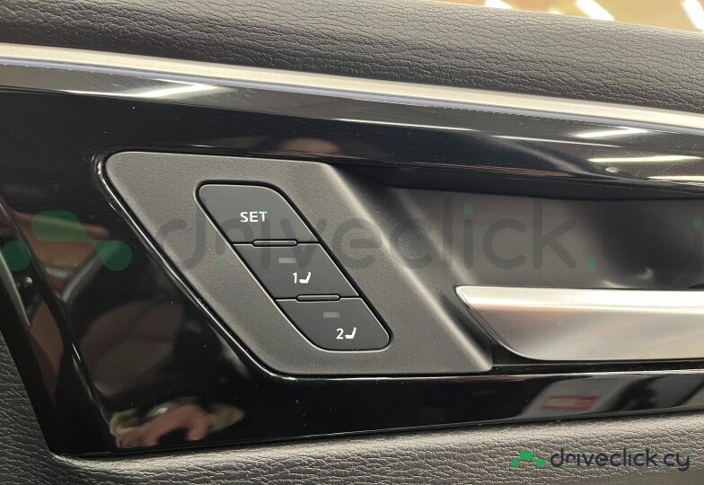 Mitsubishi Outlander White