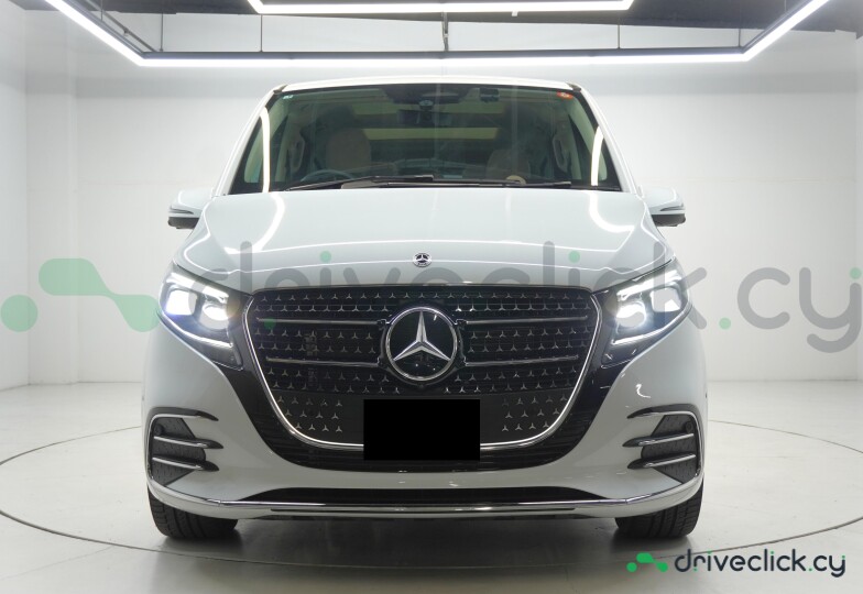 Mercedes V-class Белый