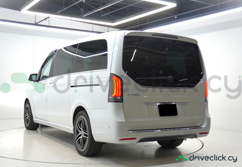 Mercedes V-class Белый