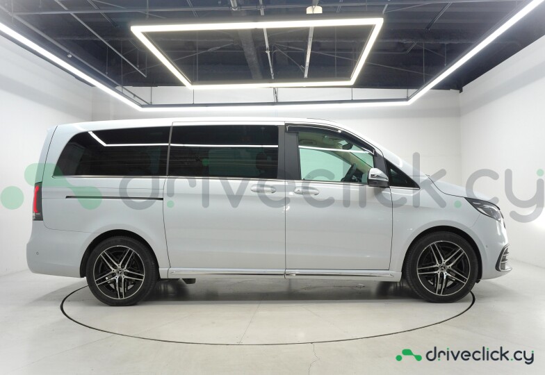 Mercedes V-class Белый