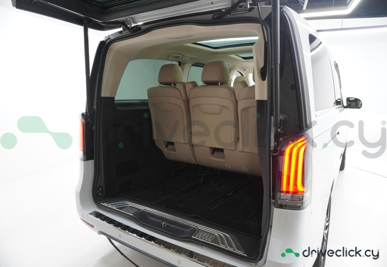 Mercedes V-class Белый