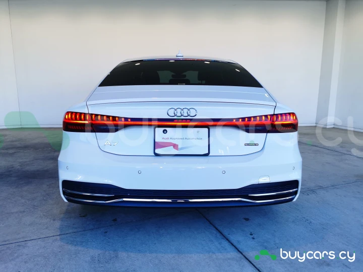 Audi A7 Белый