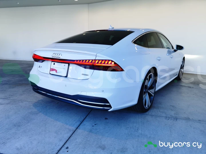Audi A7 Белый
