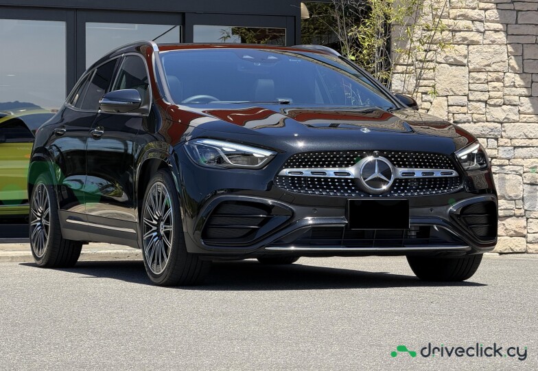 Mercedes GLA-class Black