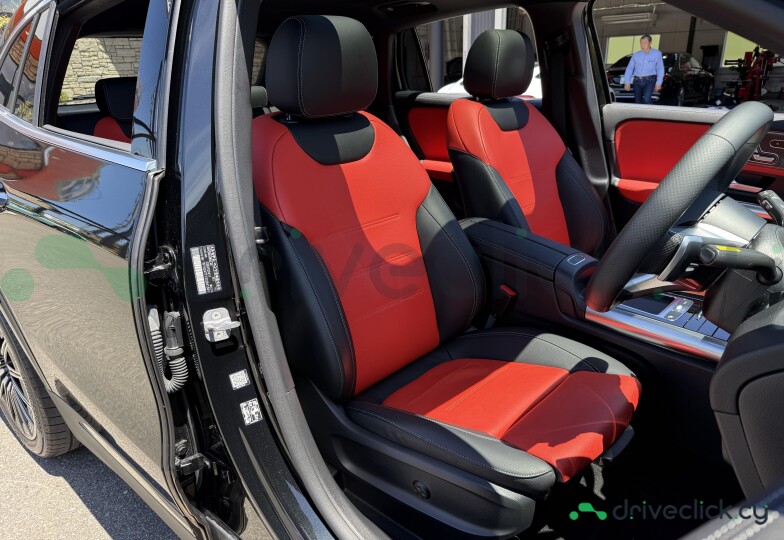 Mercedes GLA-class Black
