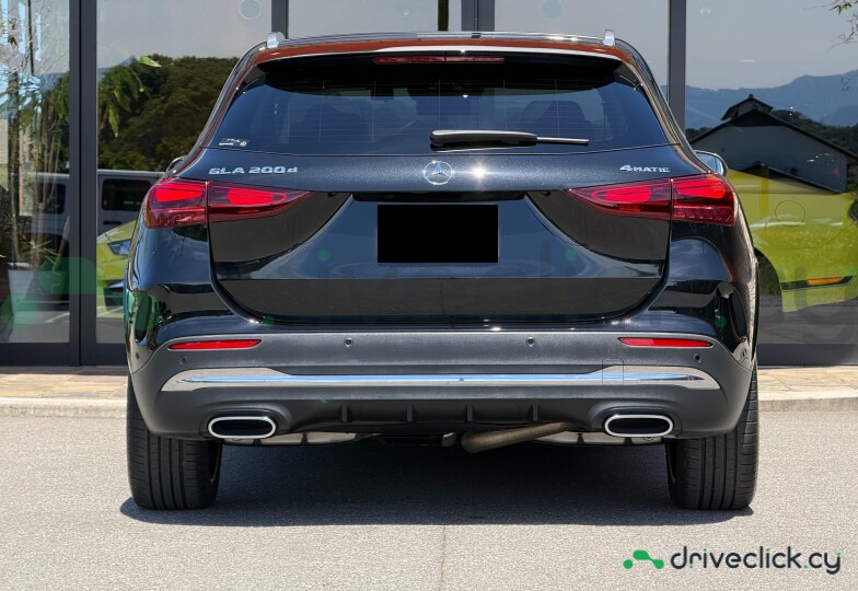 Mercedes GLA-class Black