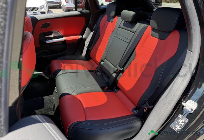 Mercedes GLA-class Black