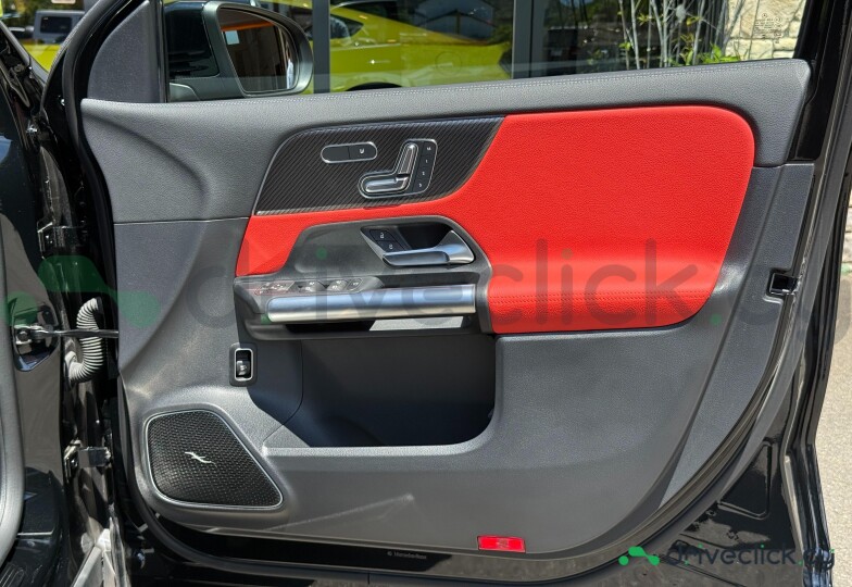 Mercedes GLA-class Black