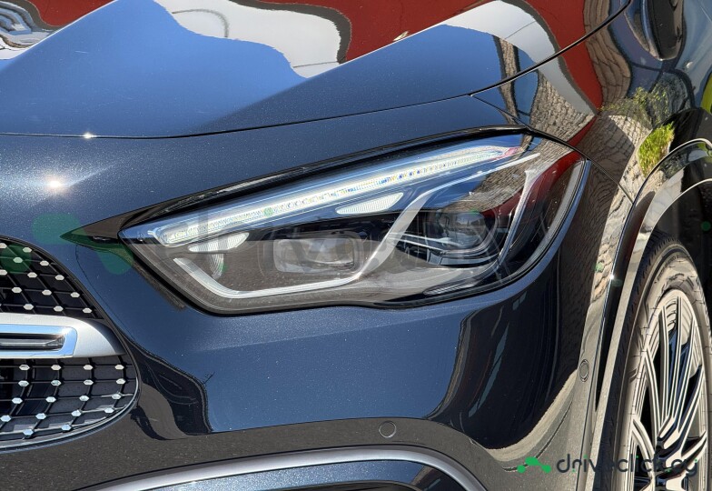 Mercedes GLA-class Black