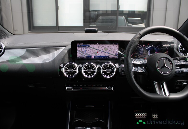 Mercedes GLA-class Grey