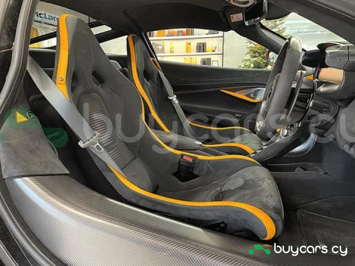 McLaren 750S Оранжевый