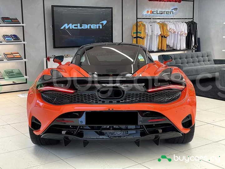 McLaren 750S Оранжевый