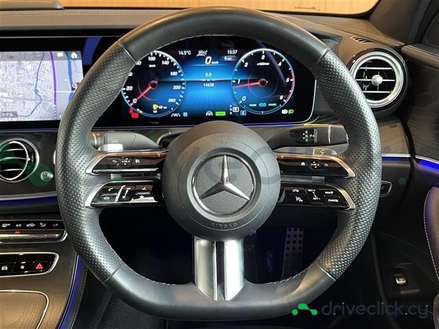 Mercedes E-class Черный