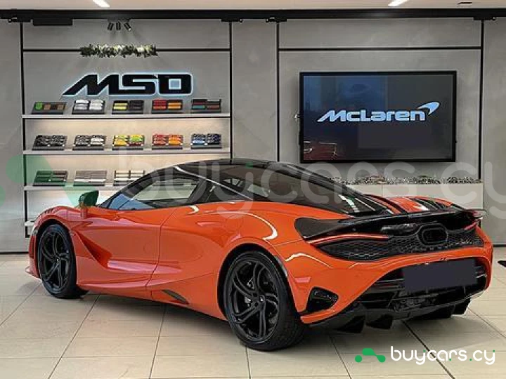 McLaren 750S Оранжевый