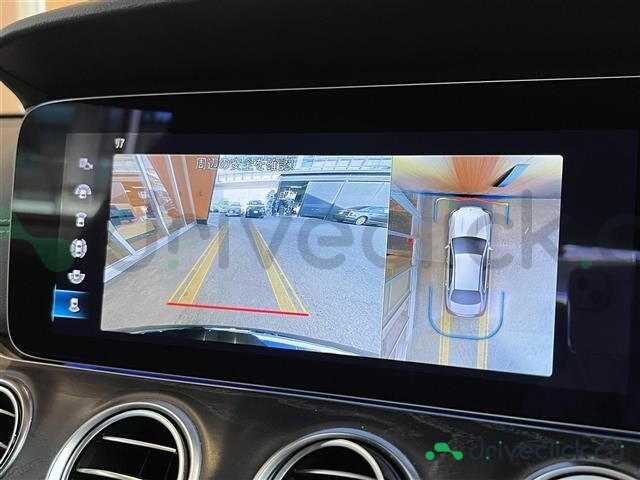 Mercedes E-class Черный