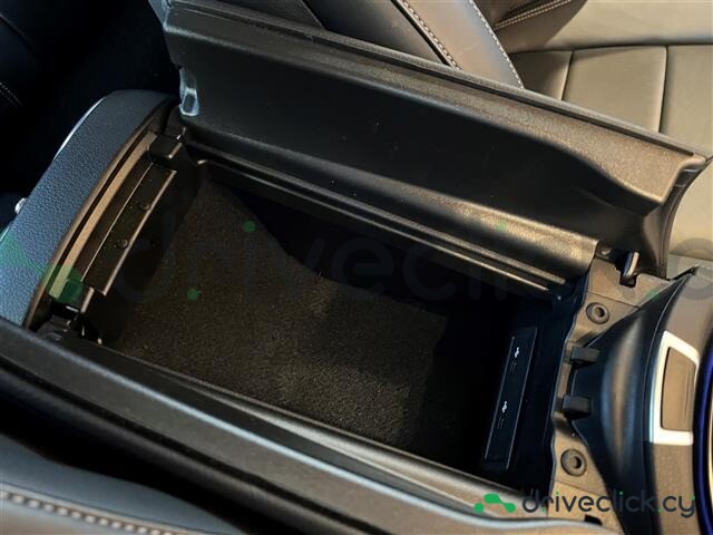 Mercedes E-class Черный