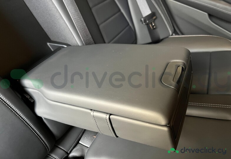 Mercedes E-class Черный