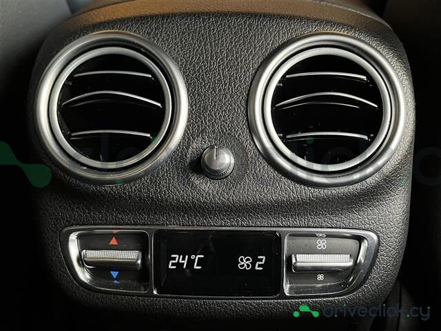 Mercedes E-class Черный