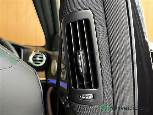 Mercedes E-class Черный