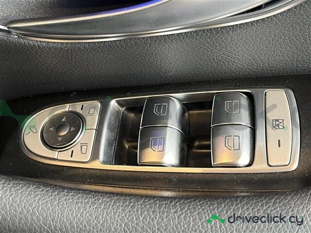 Mercedes E-class Черный