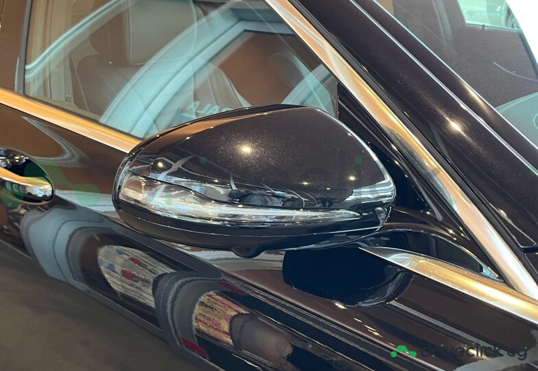 Mercedes E-class Черный