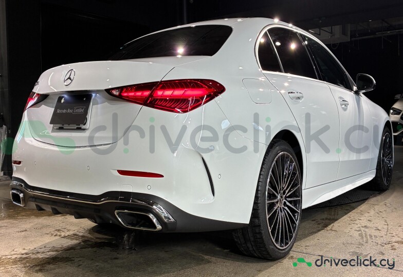 Mercedes C-class Белый
