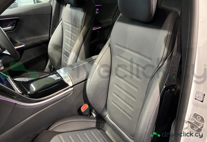 Mercedes C-class Белый