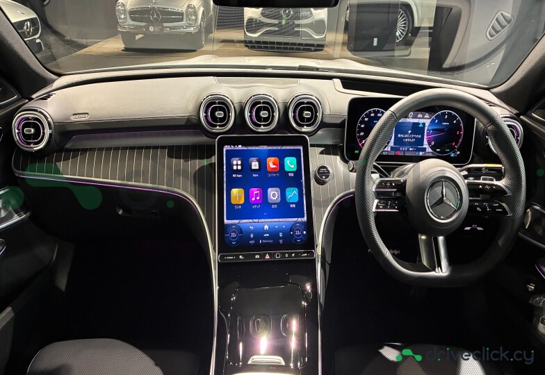 Mercedes C-class Белый