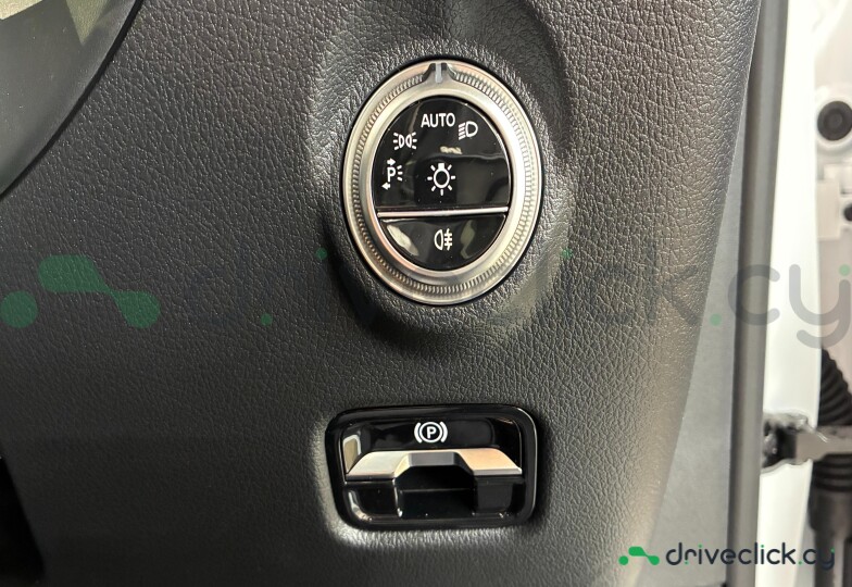 Mercedes C-class Белый