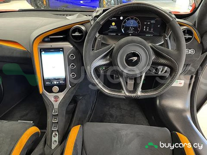 McLaren 750S Оранжевый