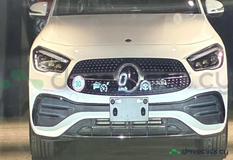 Mercedes C-class Белый
