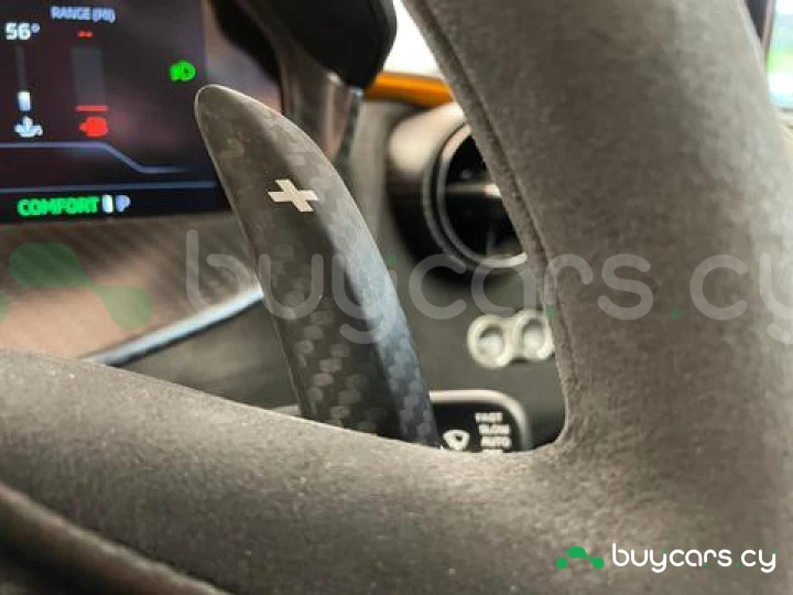 McLaren 750S Оранжевый