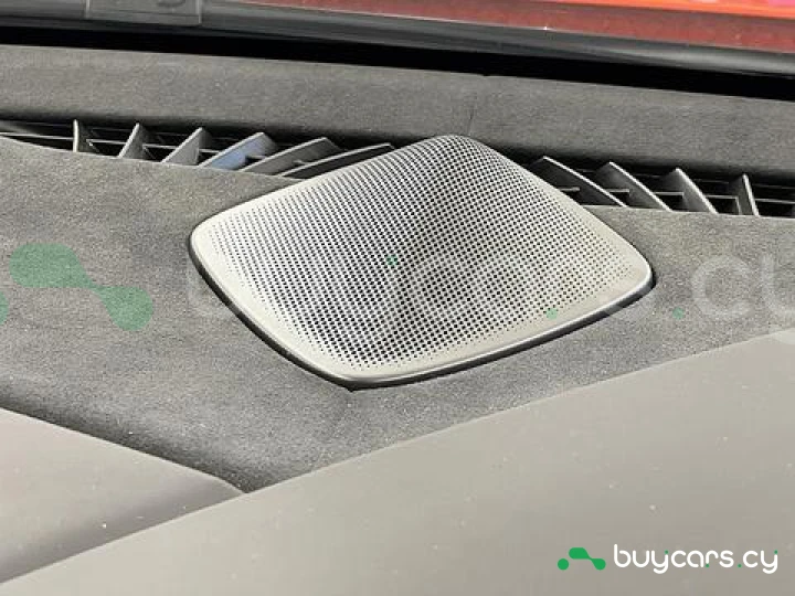 McLaren 750S Оранжевый